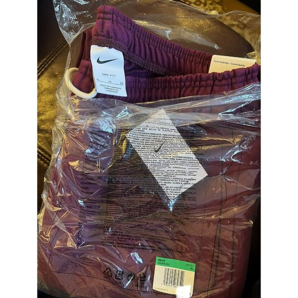 Men's Nike DRI-FIT Standard Issue Men’s Basketball Pants - BURGUNDY Size X-LARGE - Picture 9 of 10